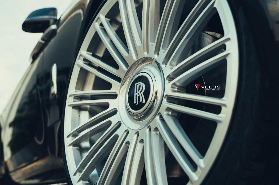 Колеса Rolls-Royce Wraith on Velos Wheels (CRS15) 2019 года  (фото 15 из 17)